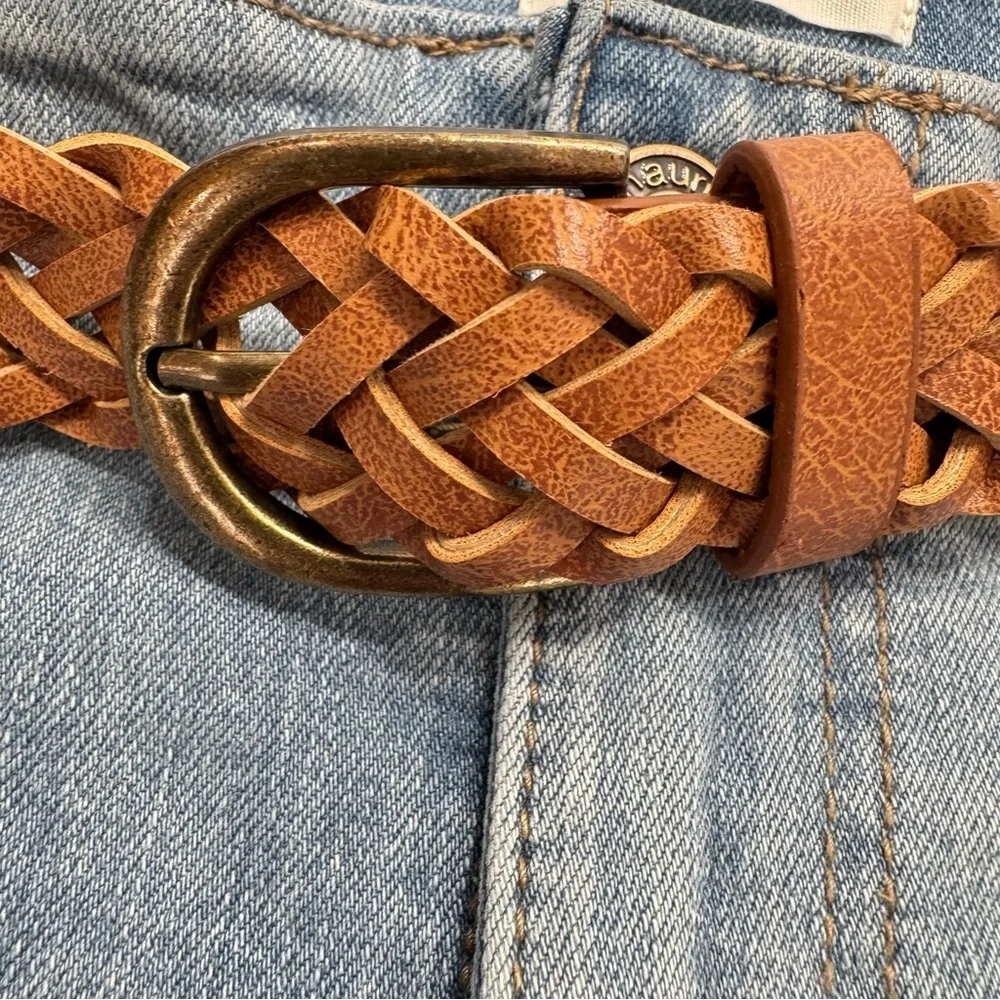 M Jeans Light Wash Denim Jean Shorts Patch Pockets Faux Leather Braided Belt